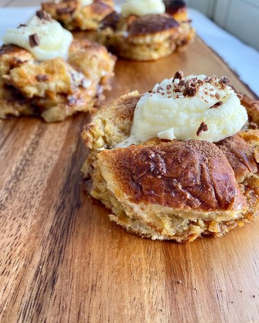 Bread pudding rolls