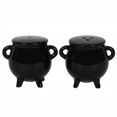 cauldron-shaped salt and pepper shakers
