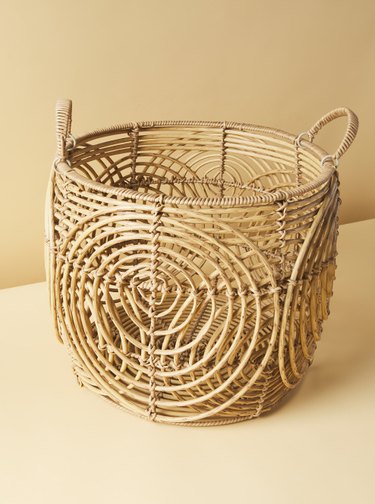 Resin Wicker Basket With Handles