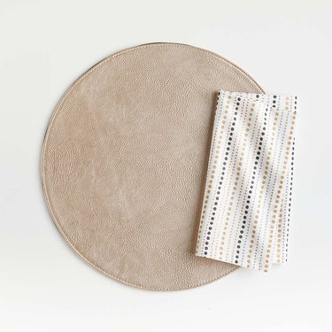 Maxwell Gold Round Easy-Care Holiday Placemat