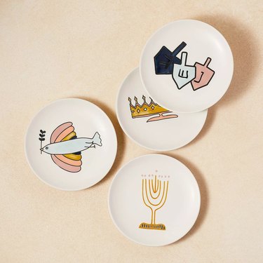 hanukkah-themed plates