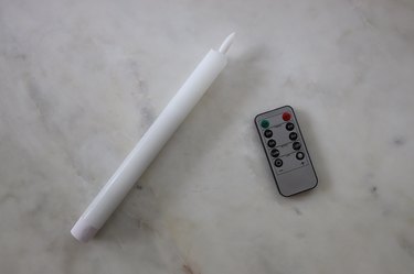 White LED taper candle with remote control