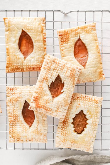 Bake pumpkin spice toaster pastries