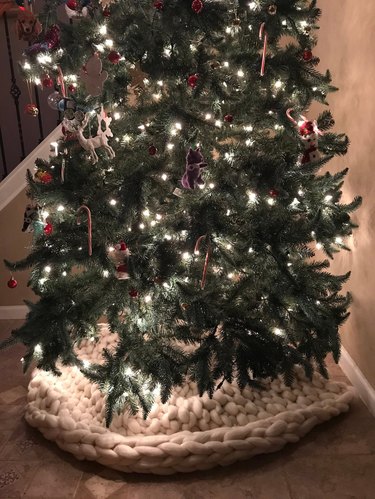 Sheps Wool Chunky Knit Christmas Tree Skirt