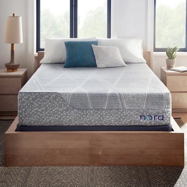 medium hybrid mattress