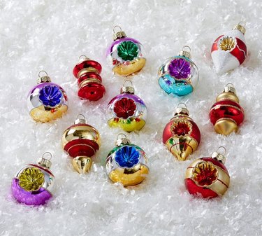 Vintage-inspired colorful ornament set