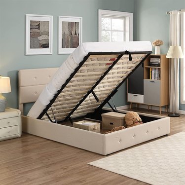Harper & Bright Designs Lift Up Upholstered Platform Bed With Storage