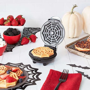 bed bath beyond waffle iron