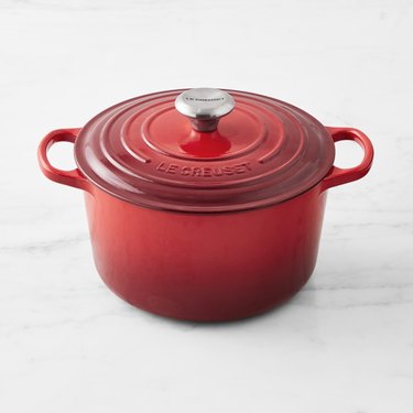 Le Creuset Signature Enameled Cast Iron Deep Oven