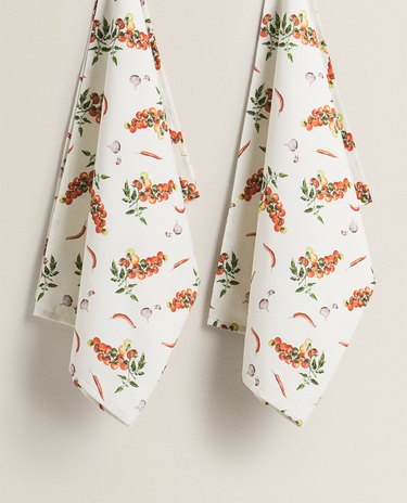 two kitchen towels with vegetable design