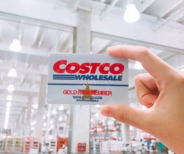 costco gold card in warehouse