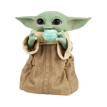 Star Wars Galactic Snackin’ Grogu Toy