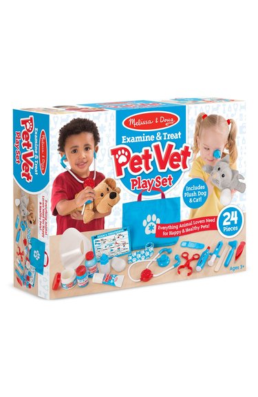 Melissa and Doug 24-Piece Pet Vet Play Set