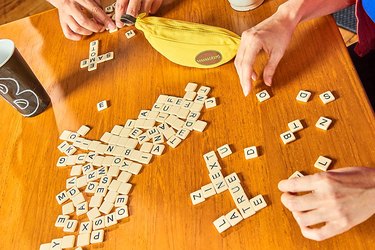 Bananagrams word game