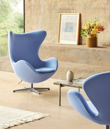 Arne Jacobsen's Egg chair sold at Fritz Hansen in baby blue