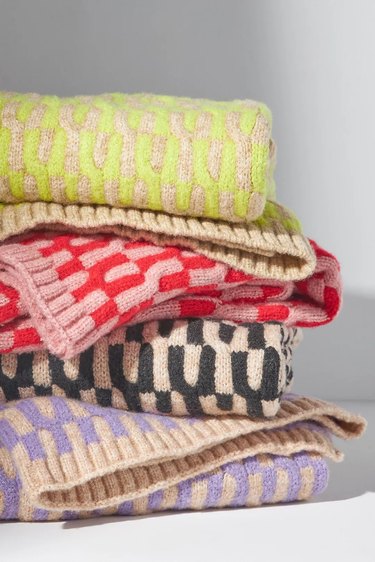 geometric colorful knit blankets
