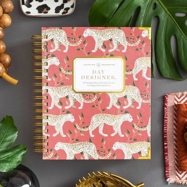planner with tigers on it