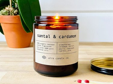 santal and cardamon candle