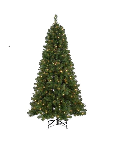 lit christmas tree