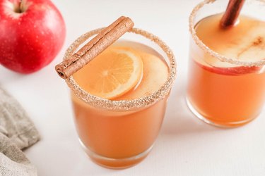 Apple pie punch