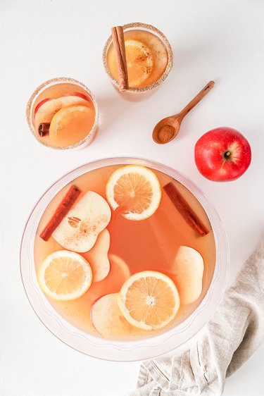 Apple pie punch