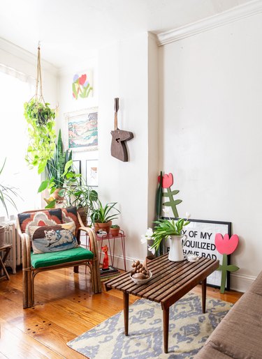 small apartment decorating ideas with plant life