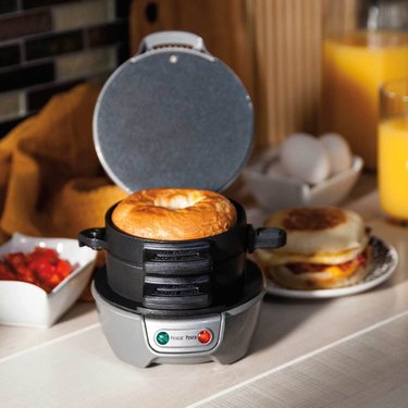 This Breakfast Device Will Assemble an Egg Sandwich for You | Hunker