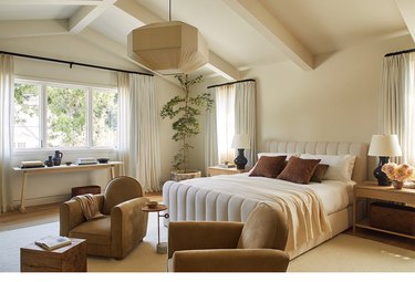 neutral bedroom with tan