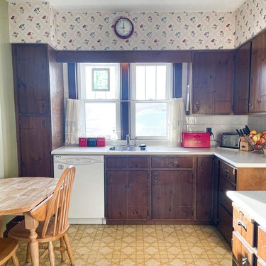 a 1930s kitchen