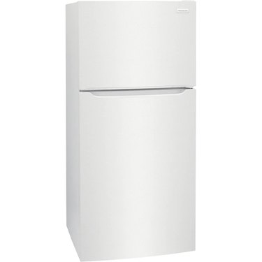 Frigidaire 18.3-cu ft Top-Freezer Refrigerator