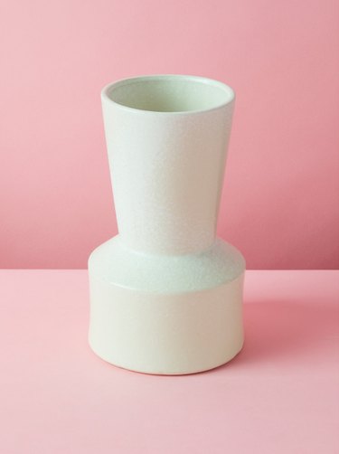 Import Collection 10-Inch Janice Short Vase
