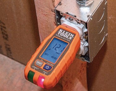 Klein Tools RT250 GFCI Receptacle Tester With LCD Display