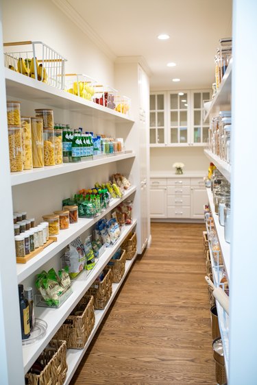 zero waste kitchen pantry