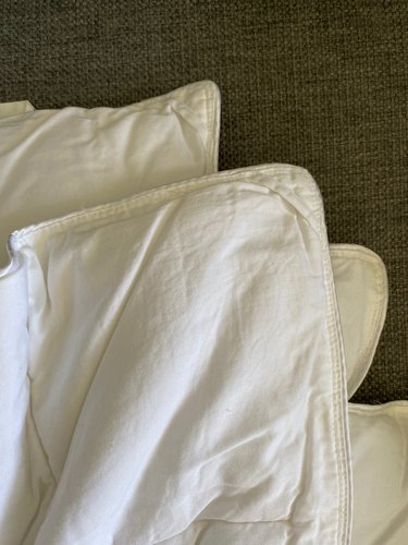 slumber cloud lightweight comforter corner ties