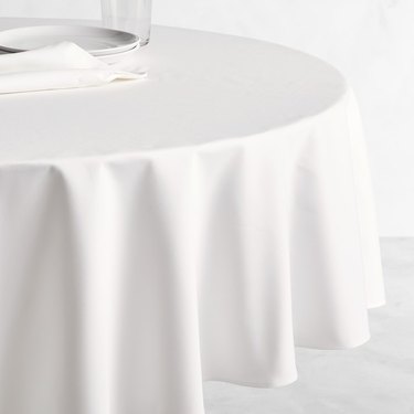 white tablecloth