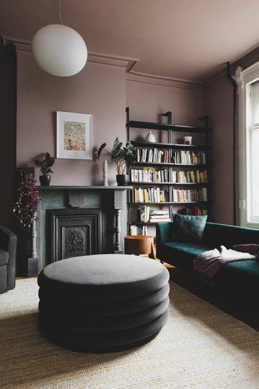 mauve living room color idea