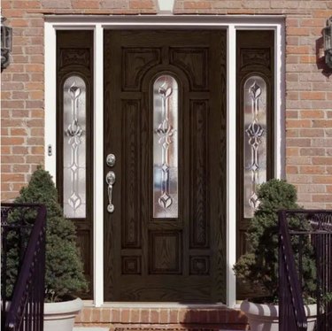 Traditional Door With Sidelights