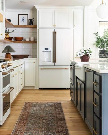 kitchen with table lamp by Rebecca Gibbs Design