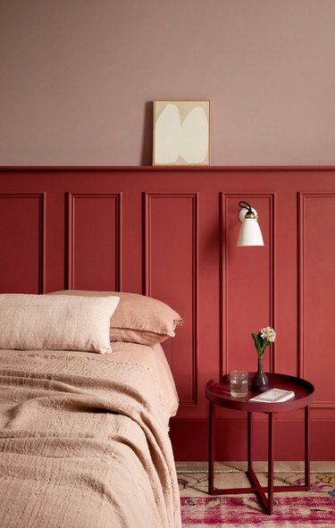 taupe and scarlet bedroom color idea