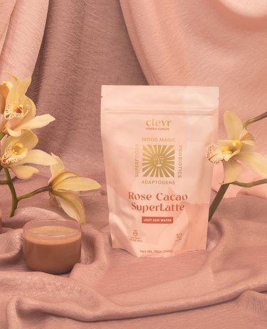 clevr blends rose cacao superlatte