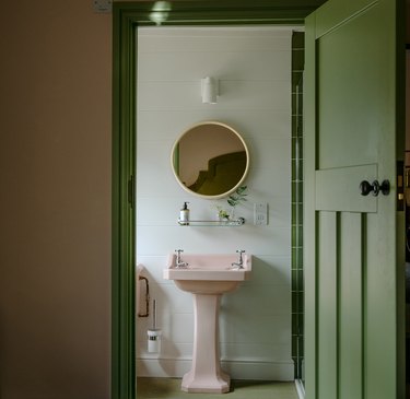 green and pink bathroom