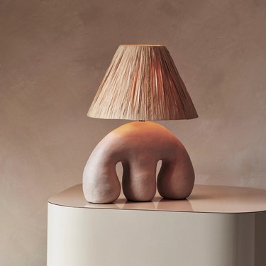aimee song crawling table lamp