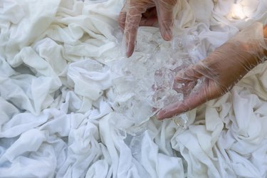 DIY Ice Dyed Tablecloth