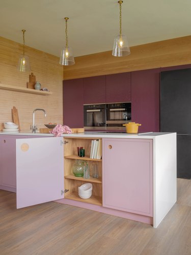 purple kitchen color idea