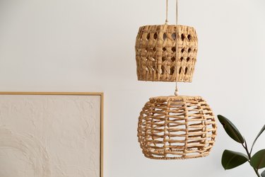 DIY wireless hanging basket light