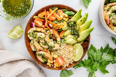 No-Cook Chimichurri Shrimp and Veggie Bowl Recipe | Hunker