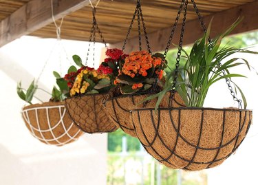 Metal Hanging Planter Baskets With Natural Coconut Coir Liners