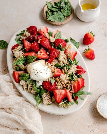 California Strawberries Strawberry Burrata Salad