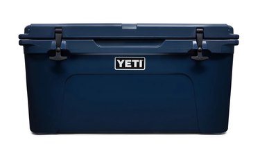 yeti tundra 65 hard cooler