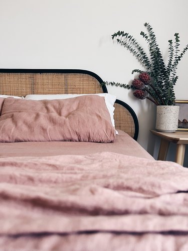 blush pink linen sheet set from April Notes